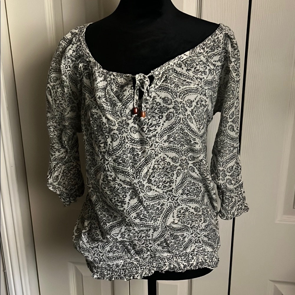 Roxy Boho Semi Sheer Gray and White Paisley Blouse